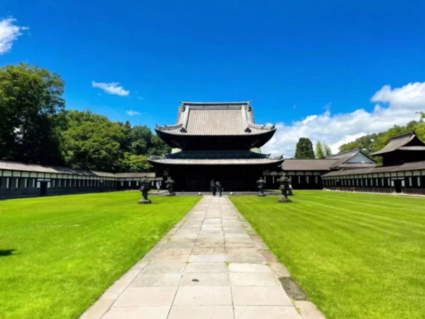 Todai-ji Temple & Great Buddha
